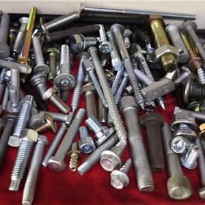 screws and bolts 7