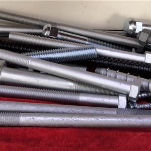 screws and bolts 9